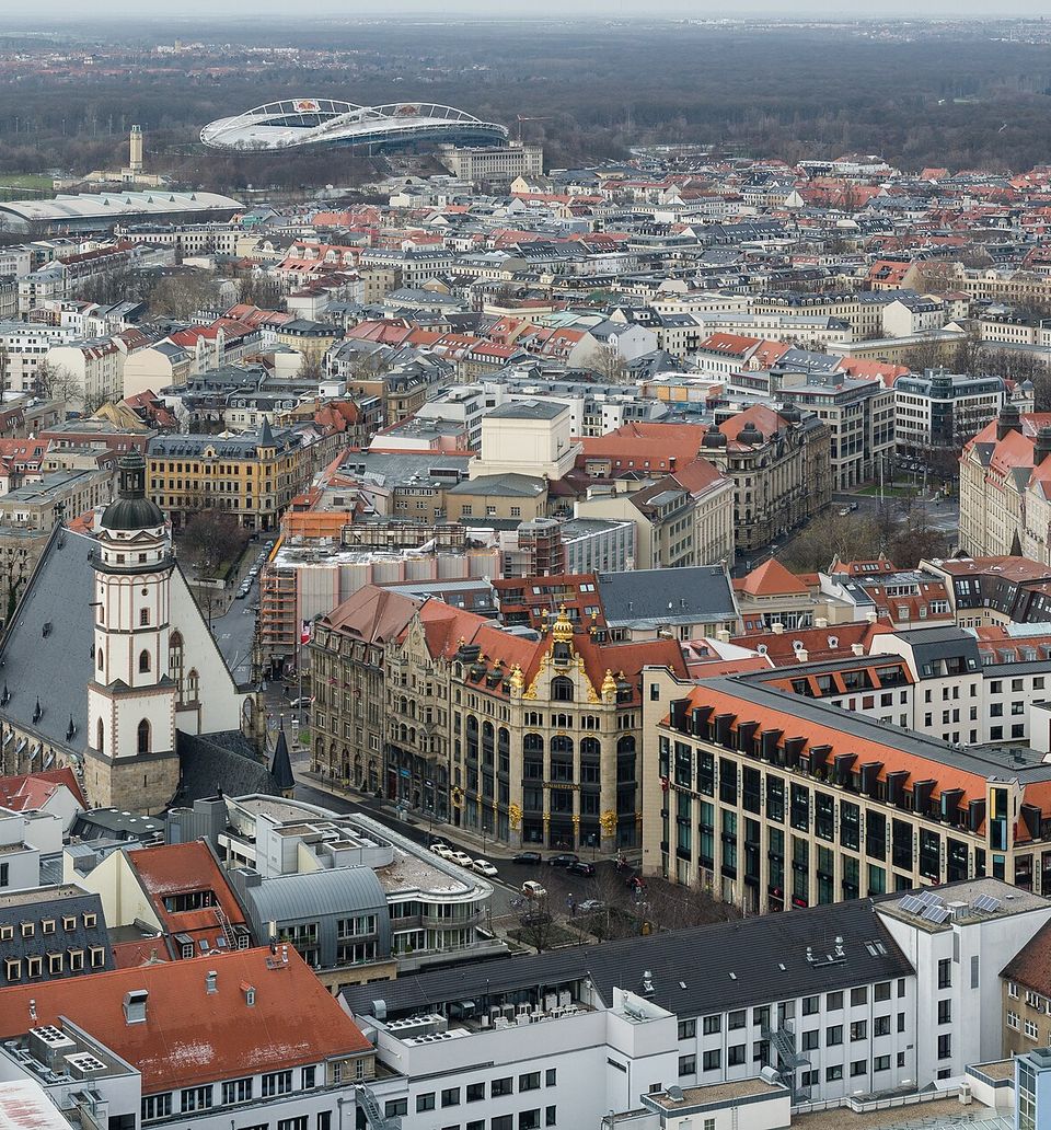 Innenstadt Leipzig mit Thomaskirche von Panorama Tower 2013