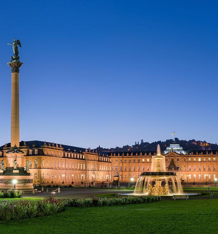 Neues Schloss Schlossplatzspringbrunnen Jubiläumssäule Schlossplatz Stuttgart 2015 01